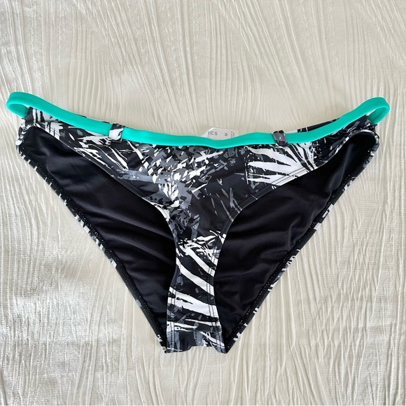 Fabletics Bikini Bottom - Picture 1 of 5